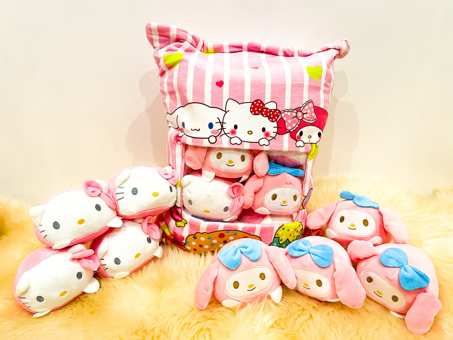 Hello Kitty Plushee Pillow